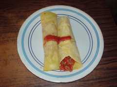 Tortillas con salsicce e peperoni