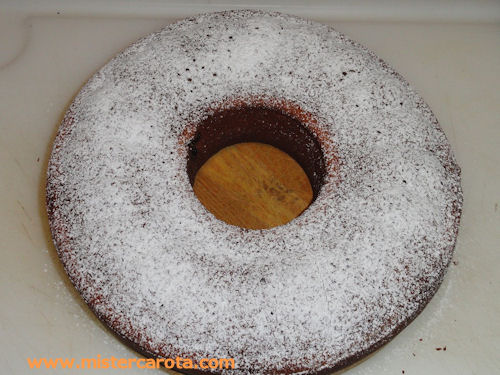 Ciambella con banana lamponi e more